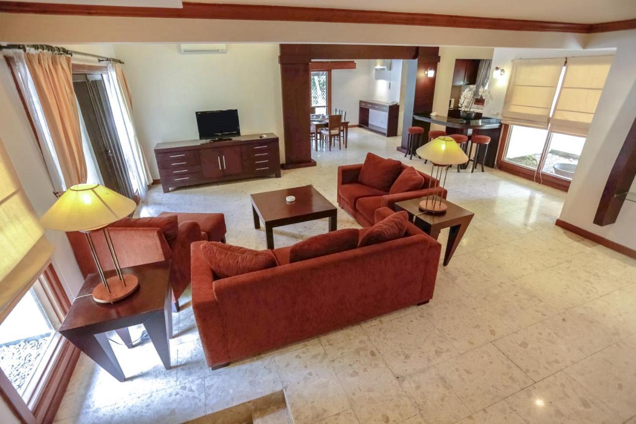 Whiz Prime Hotel Darmo Harapan Surabaja Zewnętrze zdjęcie