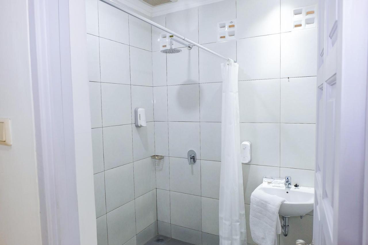 Whiz Prime Hotel Darmo Harapan Surabaja Zewnętrze zdjęcie